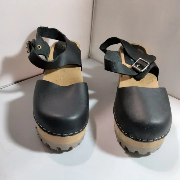 MIA Clogs EU38 Black 3-1"/4 Heel with Damaged Strap slight scuffing - Picture 1 of 9